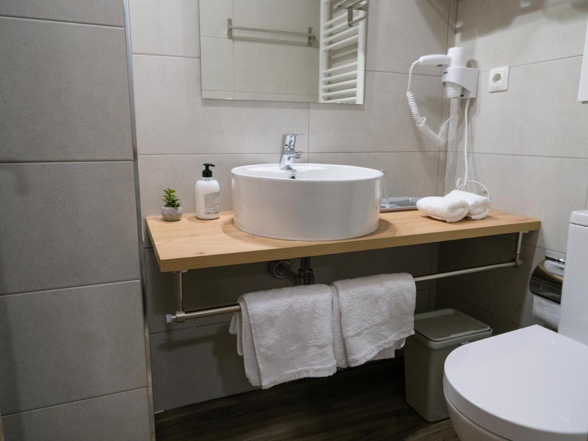 Alianza Suites Madrid Exterior foto